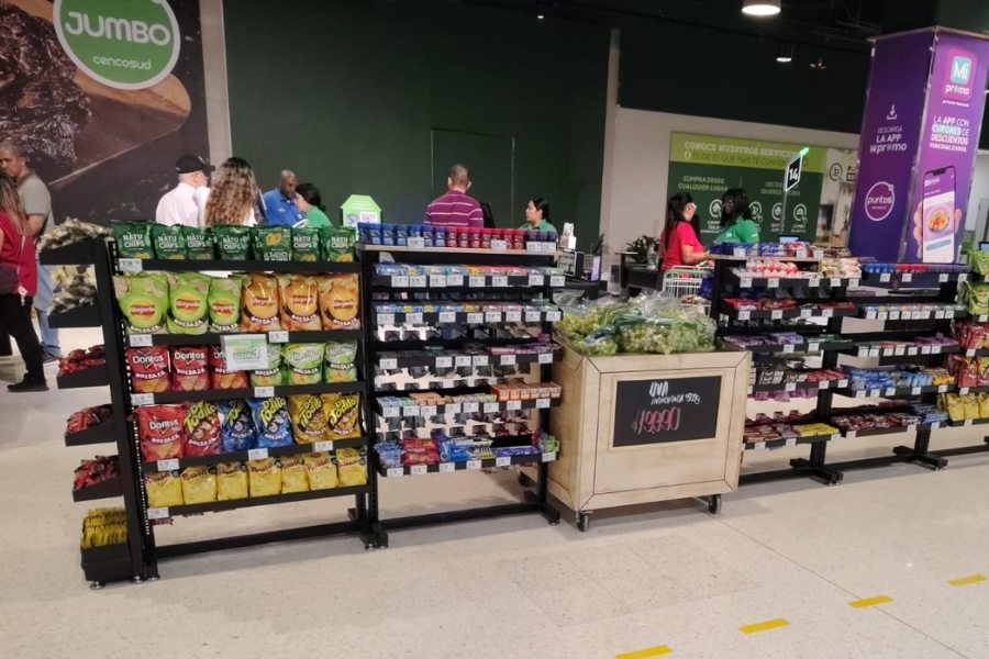 Mobiliario y góndolas para grandes superficies